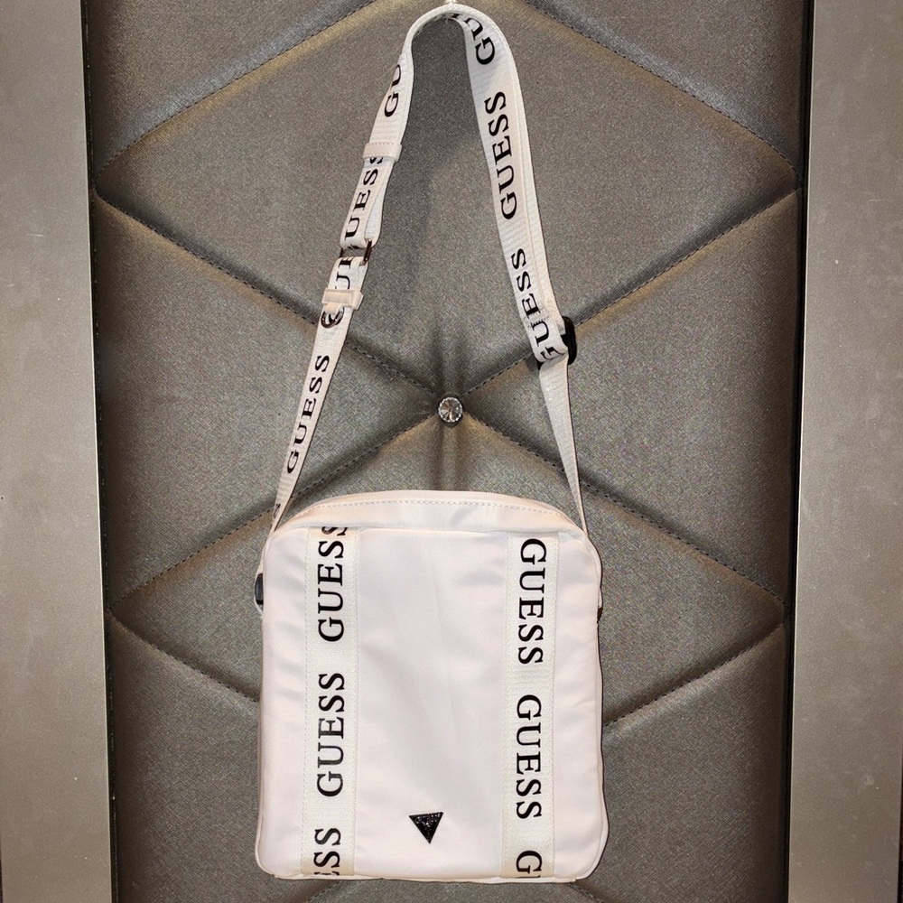 GUESS White Messenger Bag with Logo Strap